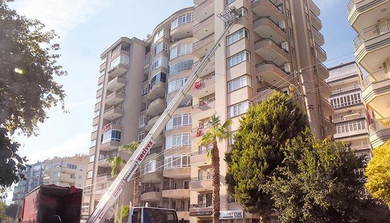 İzmir'de orta hasarlı yapılar dönüşüm için onay bekliyor