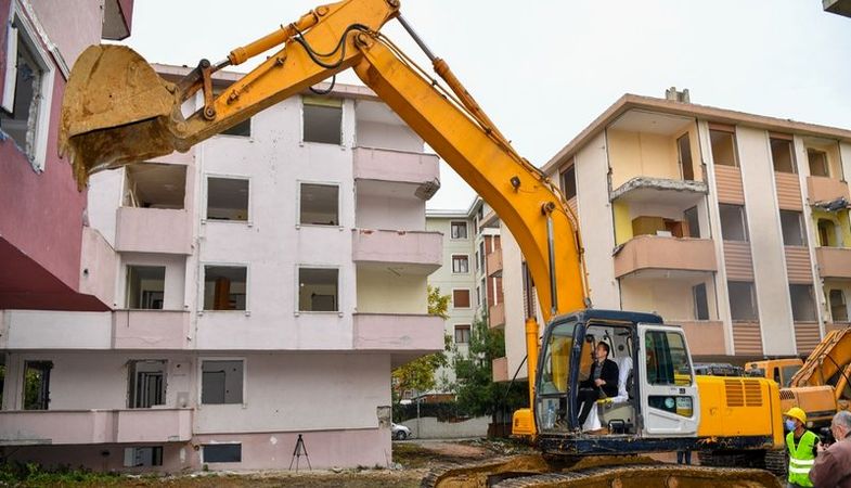 Tuzla İstasyon Mahallesi'nde dönüşüm sürüyor