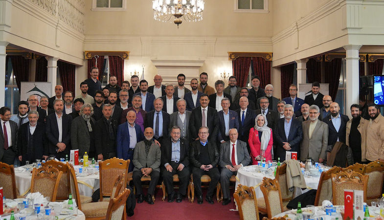 İDSB Üyeleri, İftarda Bir Araya Geldi