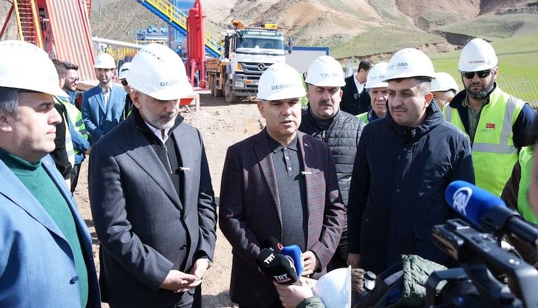 İSRA HOLDİNG’DEN AĞRI’YA 500 MİLYON DOLARIN ÜZERİNDE DEV YATIRIMLAR