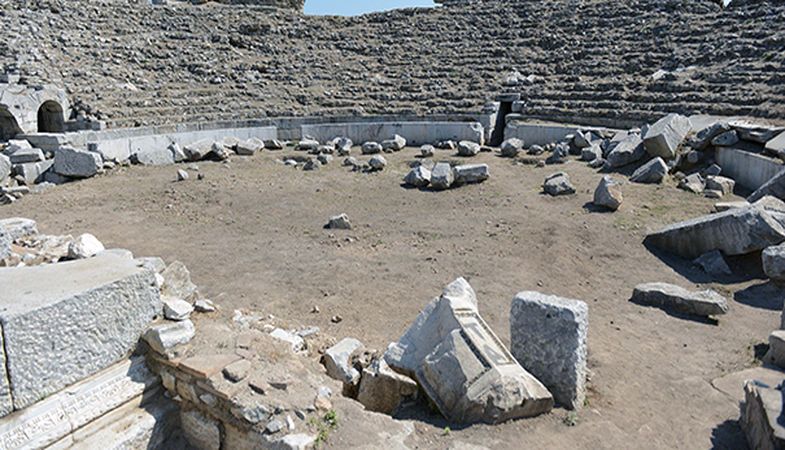 2 Bin Yıllık Tarihi Eser Tiyatro Sahnesi Olacak!