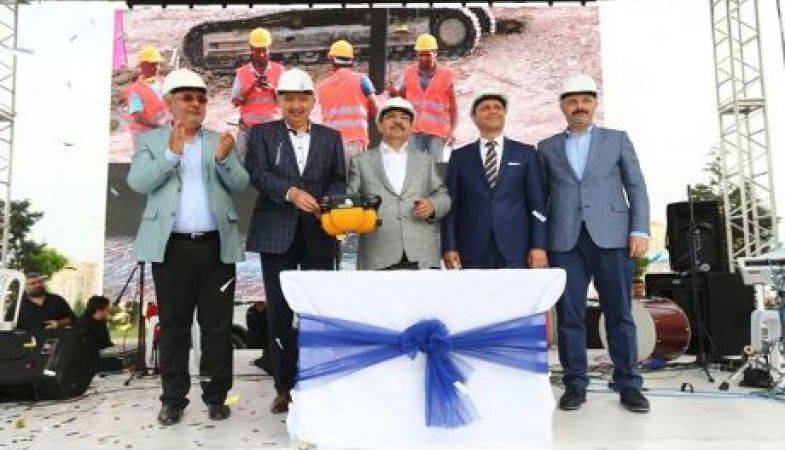 Kayaşehir Kapalı Pazar’ının Temeli Atıldı