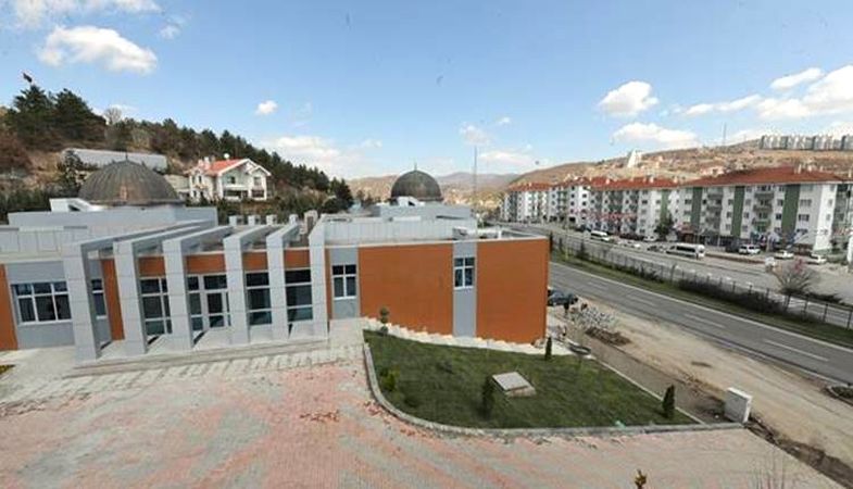 Yabanabat Termal Tesisleri'ndeki Kafe ve Çay Ocağı Kiraya Çıkıyor