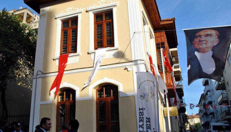 Efeler Hasanefendi Kültür ve Sanat Evi Açıldı!