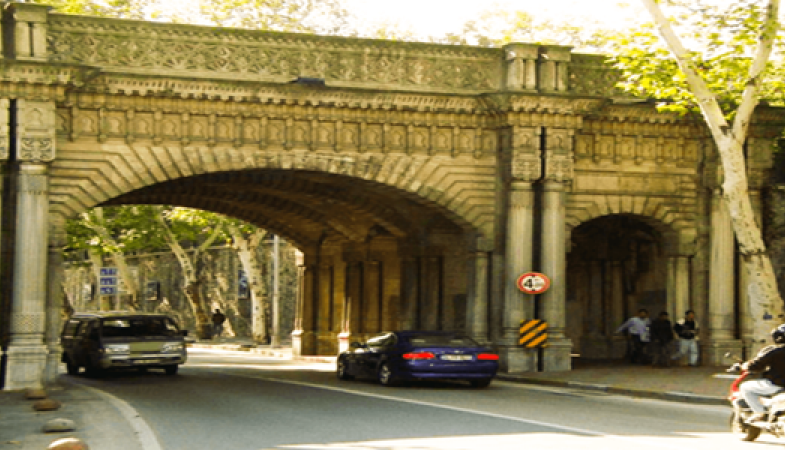 Beşiktaş Çırağan Caddesi Düzenleniyor!