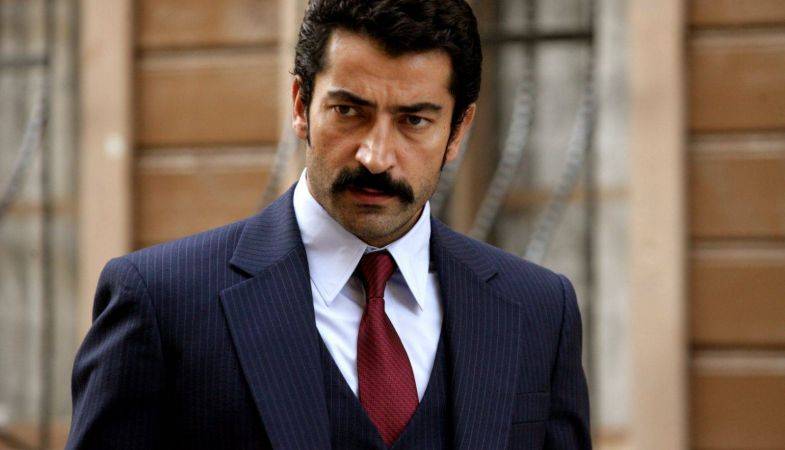 Kenan İmirzalıoğlu 1 Milyon TL’ye Tarihi Ev Aldı