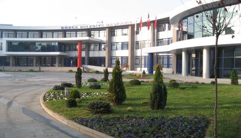 Düzce’de 204 Prefabrik Ev İçin Yıkım Kararı