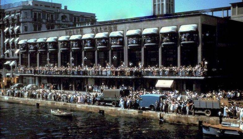 Tarih Karaköy Yolcu Salonu Yıkıldı