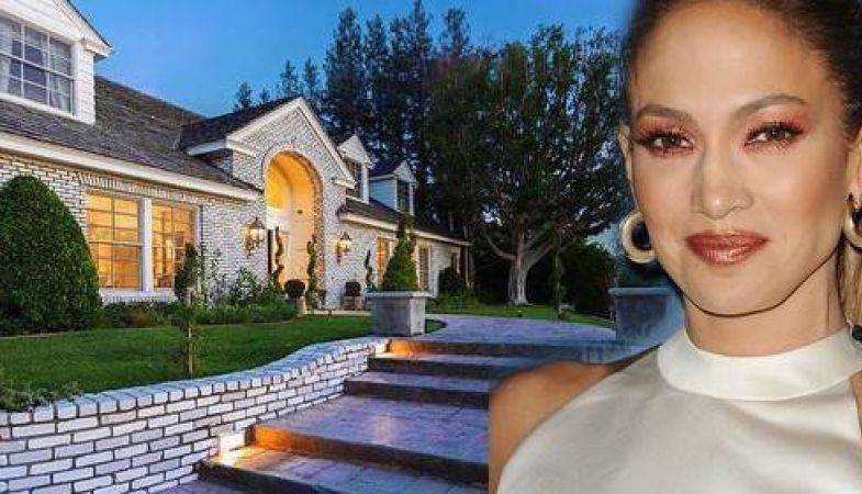 Jennifer Lopez Los Angeles’taki Malikanesinin Fiyatını Düşürüyor