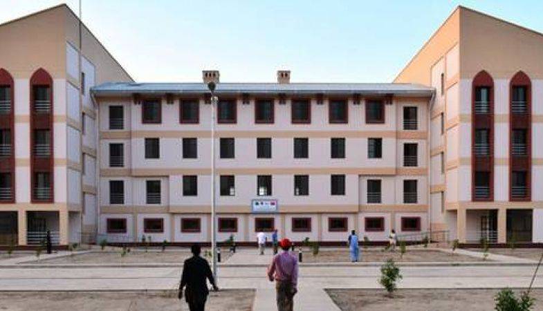 TİKA’dan Pakistan’a Okul ve Hastane!