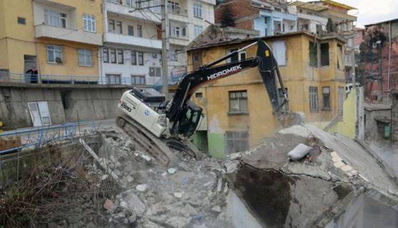 Trabzon Çömlekçi Kentsel Dönüşüm Projesi Yıkımlarında Sona Gelindi