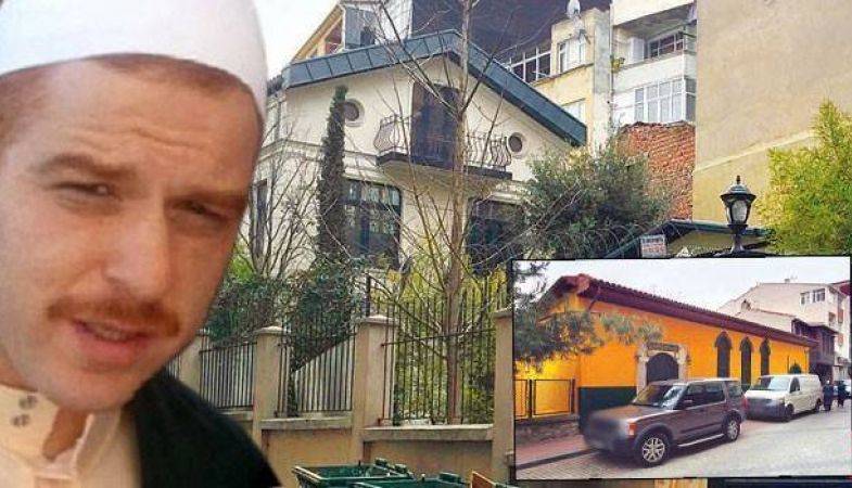 Gökhan Özoğuz’un “Dergah”a Komşu Evi
