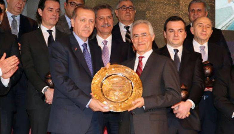 Cumhurbaşkanı Erdoğan’dan 42 Müteahhite Ödül