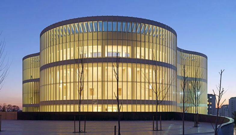 Küçükçekmece Belediyesi Hizmet Binası Dünya Üçüncüsü Oldu!