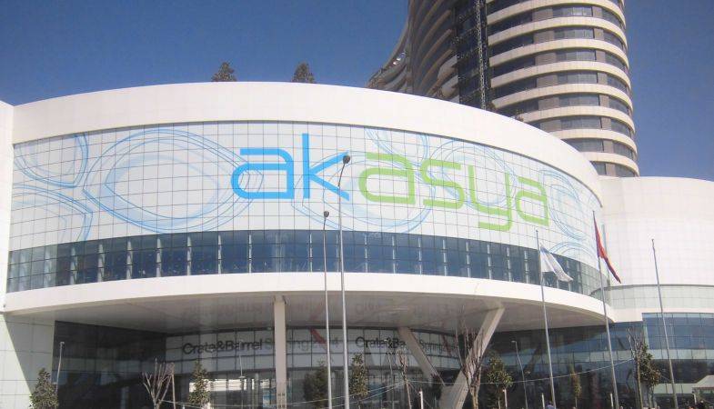 Saf GYO Akasya Acıbadem AVM’de Kuru Sabitledi