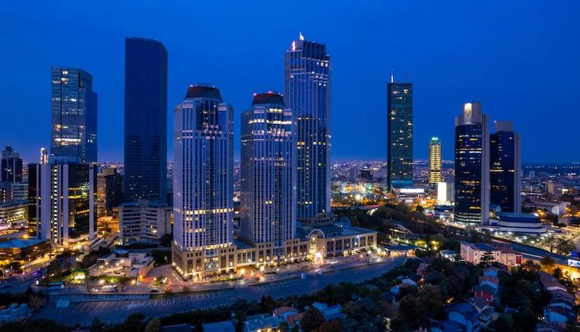 İstanbul A sınıfı ofislerde yüzde 90 doluluk devam ederken kira metrekaresi 50 dolar ile rekor tazeledi