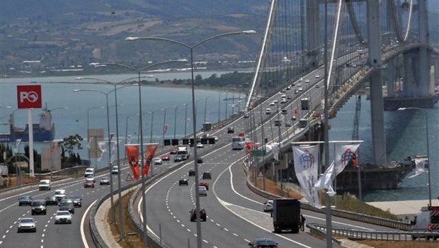 Osmangazi Köprüsü’nde Ücretli Geçişler Başladı
