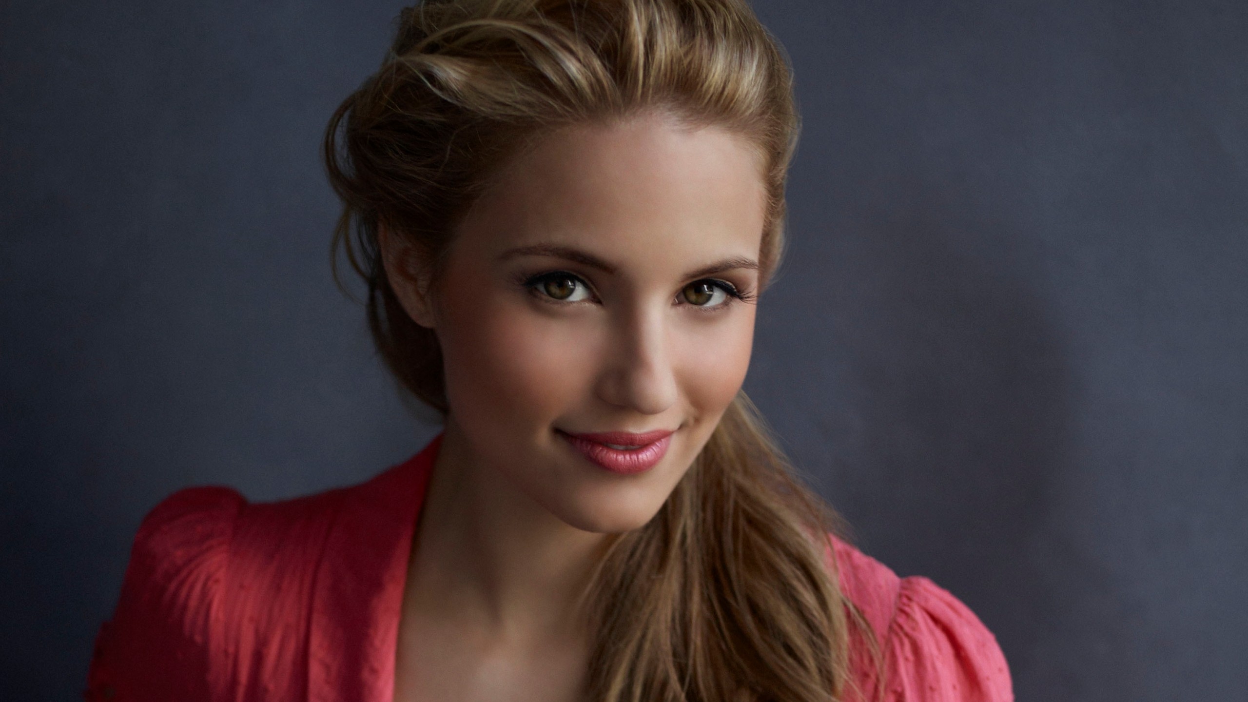 Dianna Agron Bekar Evini Satışa Çıkardı