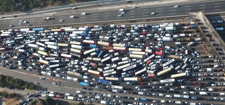 Mahmutbey Trafiğini Rahatlatacak Yeni Bir Yol Geliyor