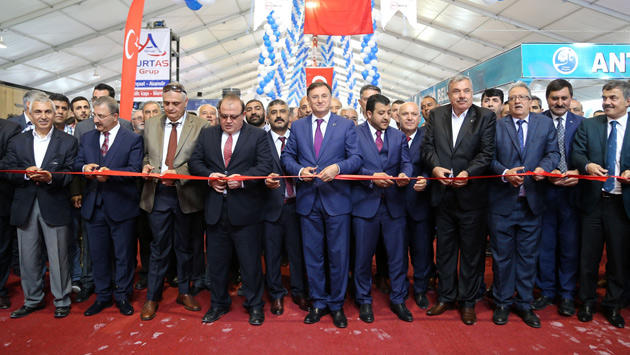 Hatay'da Yapı İnşaat ve Gayrimenkul Fuarı Başladı