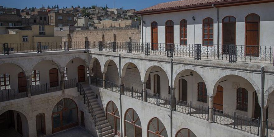 Tarihi Barutçu Hanı’nın restorasyonu tamamlandı