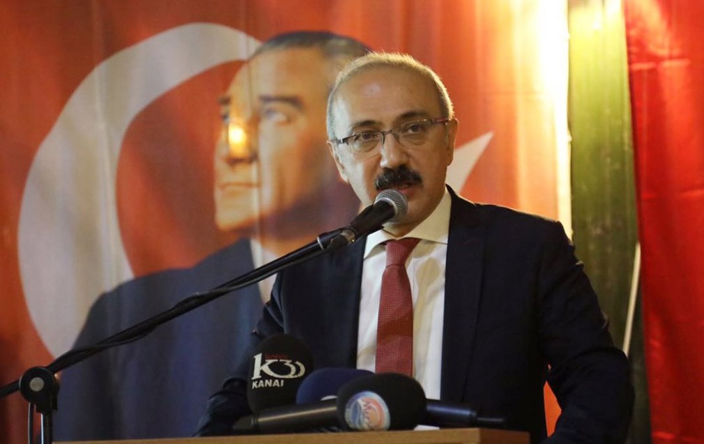 Bakan Elvan: İnşaat sektöründe ruhsatları tek imzayla vereceğiz