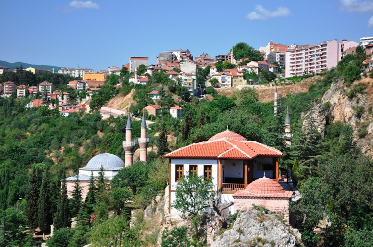 Bilecik Belediyesi 3 iş yerini satışa sundu