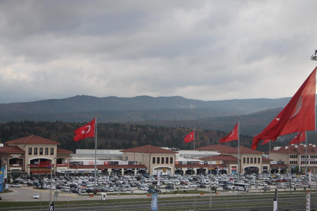 POLSAN Highway Outlet AVM’nin yeni sahibi oldu