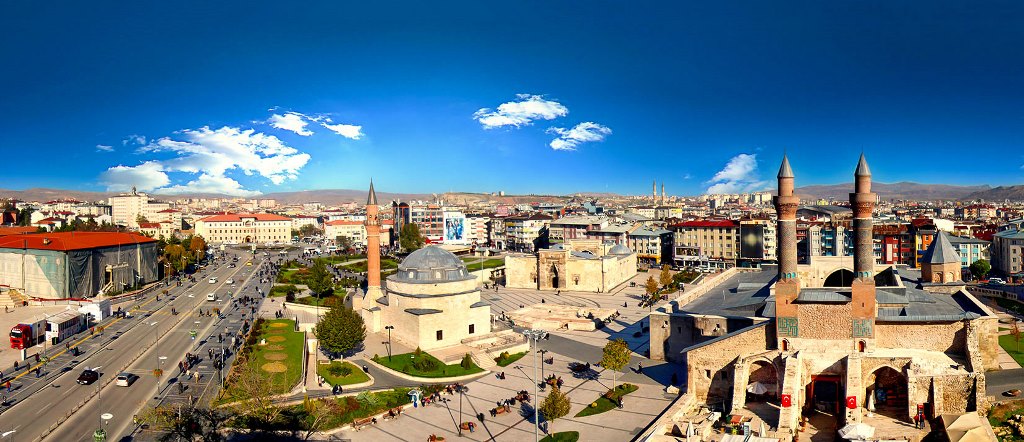 Sivas’ta 12.6 milyon TL’lik gayrimenkuller satışa çıktı