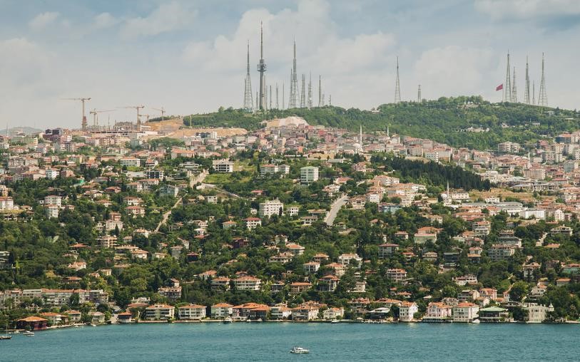 Çamlıca Camii çevresindeki örnek dönüşüm fiilen başlayacak