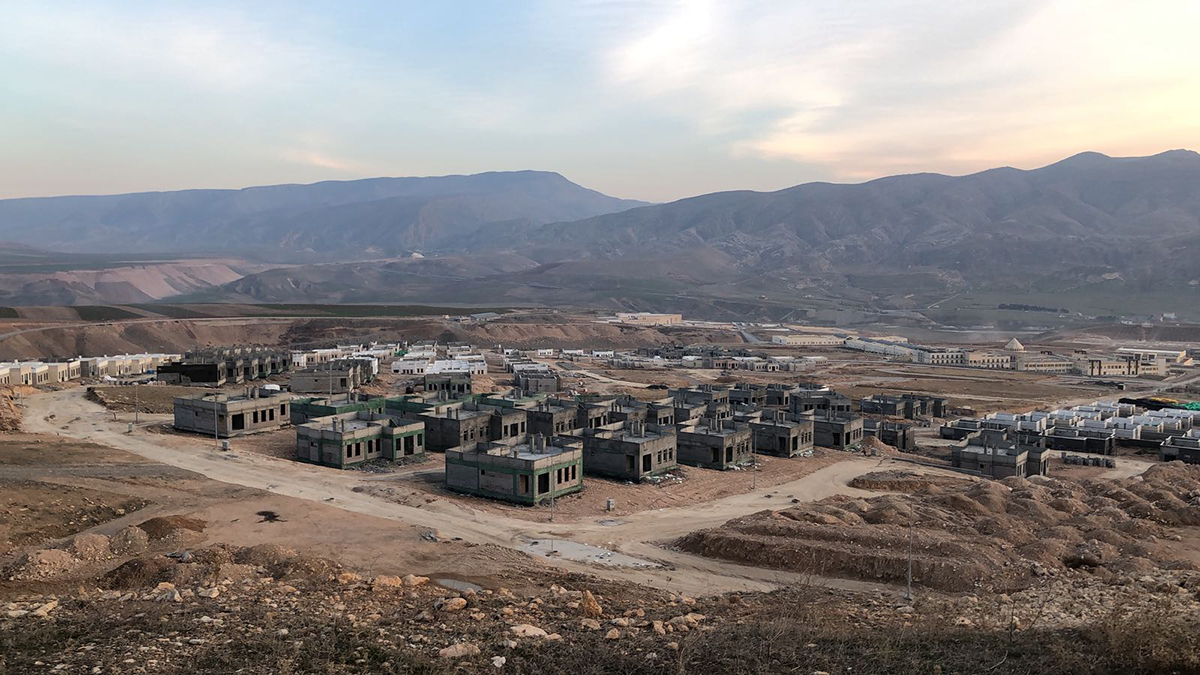 TOKİ Başkanı Ergün Turan, Bitlis ve Batman şantiyelerini gezdi