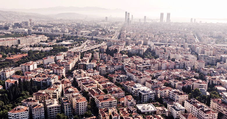 İzmir konut piyasası hareketli günler yaşıyor