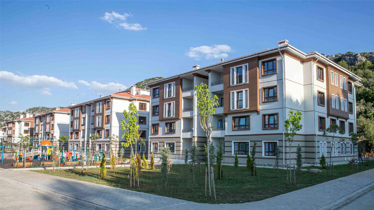 Riskli alanlarda oturanlar için 15 bin konut üretilecek