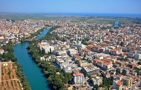 Turizmde rekor kıran Antalya'da konut satışları da arttı