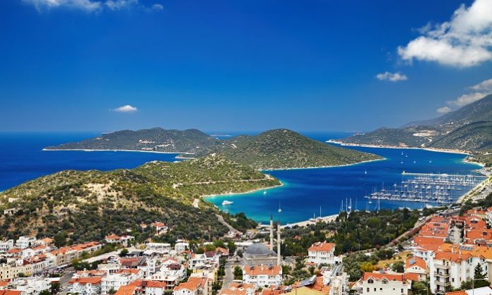 Antalya'da bu ay yabancılara konut satışının artması bekleniyor