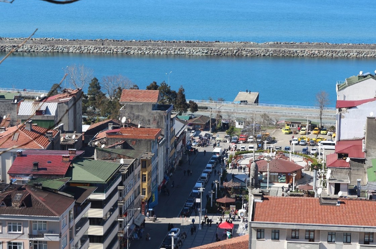 Rize Çayeli'nde yalı fiyatına arsa satılıyor