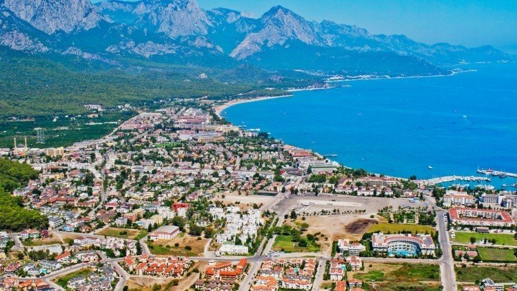 Yazlık bölgelerde en fazla fiyat artışı Kemer'de oldu