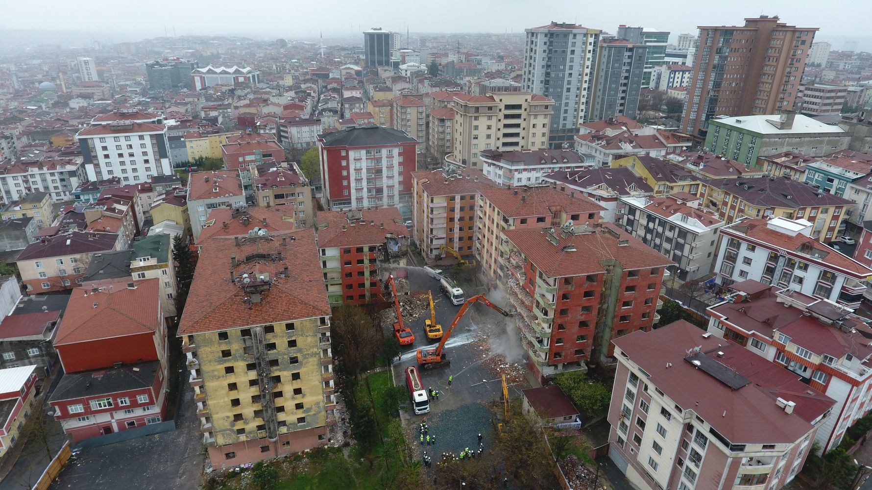 Bağcılar'da 190 konutluk kentsel dönüşüm projesi başladı