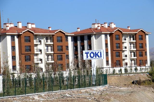 Elazığ'da 2 bin 500 deprem konutu teslime hazır
