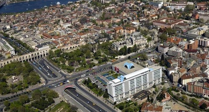 Fatih'te 10 bin bina yenilenecek