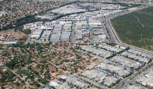Akdeniz Sanayi Sitesi'nde 45 yıllık mülkiyet sorunu çözüldü