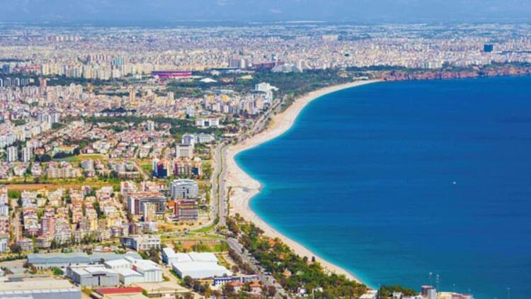 Antalya'da yabancıların yerleşik yaşam oranı artıyor