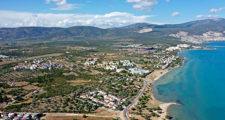 Didim'de 6 adet arsa satışa sunuldu