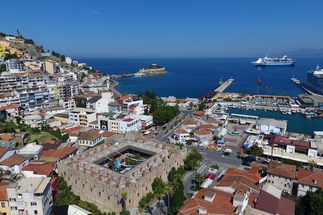 Kuşadası'nda 13 adet gayrimenkul satışa sunuldu