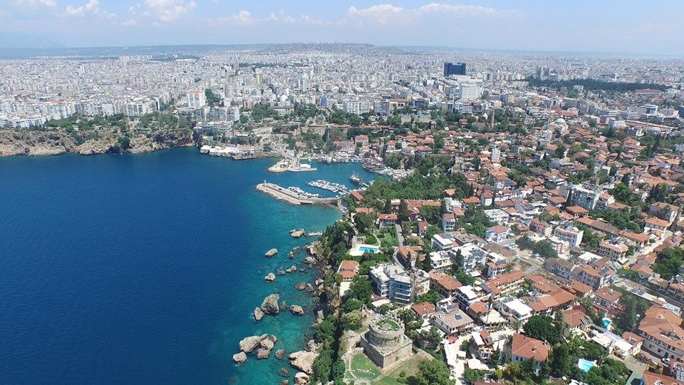 Antalya'da kiralar yüzde 77 oranında arttı