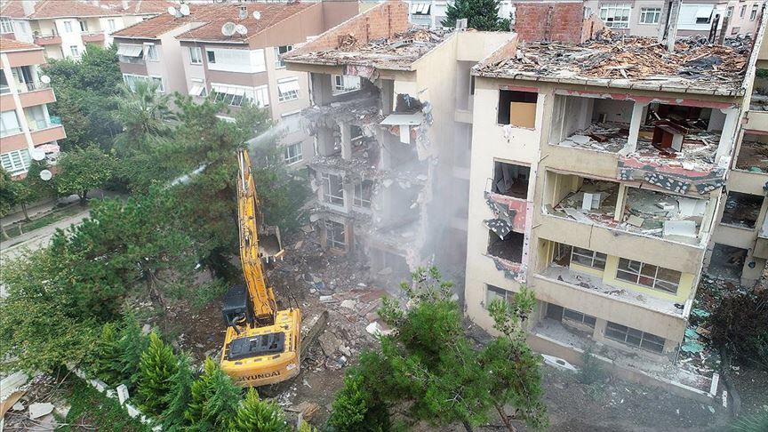 İstanbul'da 130 bin yapıda dönüşüm sürüyor