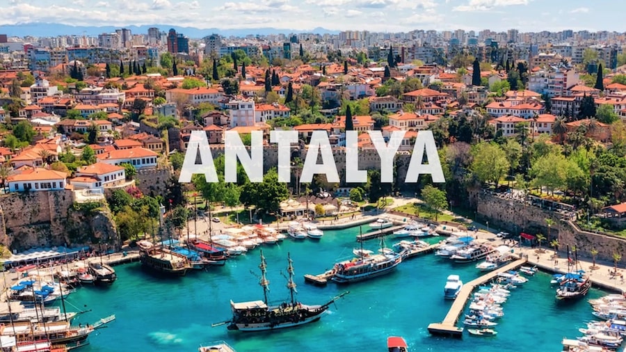 Antalya'da satılan 5 konuttan 1'ini yabancılar aldı