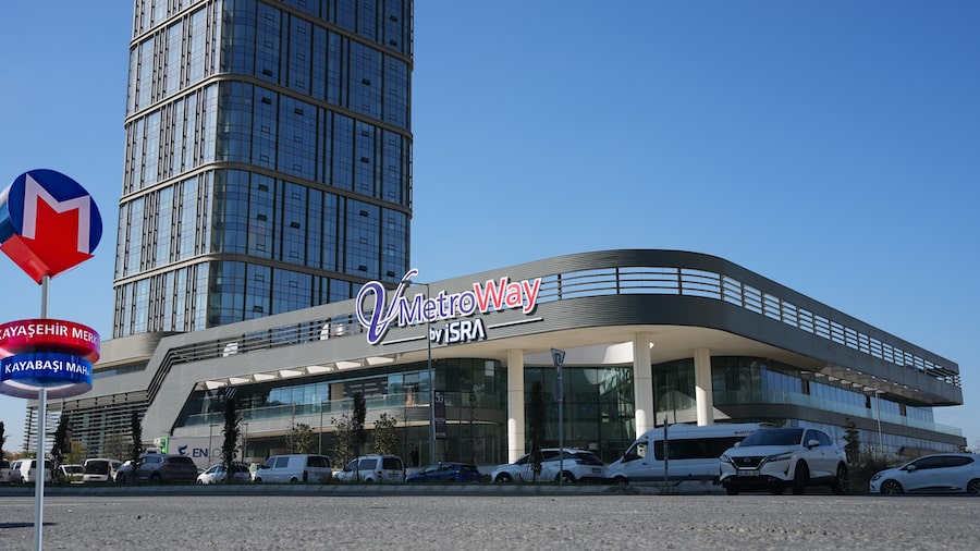 BAŞAKŞEHİR’İN YENİ ÇEKİM MERKEZİ V METROWAY AVM