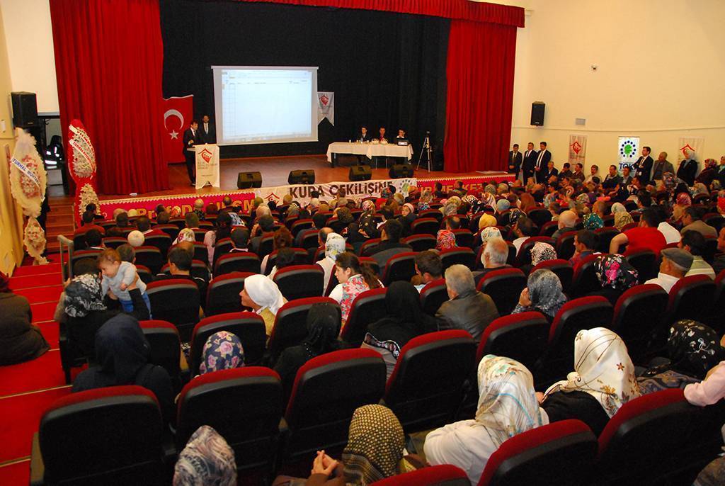 Tokat Turhal Toki Kura Çekilişi Yapıldı