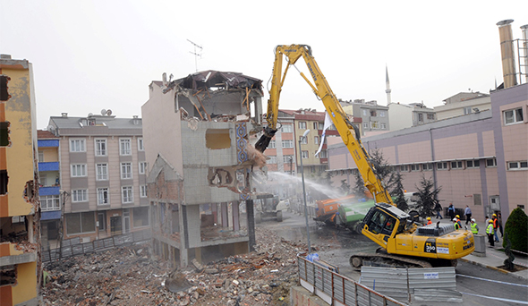 Kentsel Dönüşümün Tıkandığı Bölgelere ‘Yargı Dopingi’